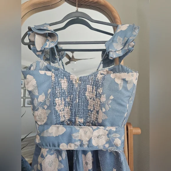 V. Chapman VERA- Floral Blue Sleeveless Dress - Picture 5 of 5